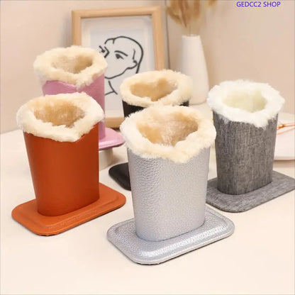 Faux Fur Eyeglass Holder – Soft & Stylish Desk Organizer for Sunglasses, Glasses & Pens – Cute Desktop Storage Stand for Home, Office & Bedroom